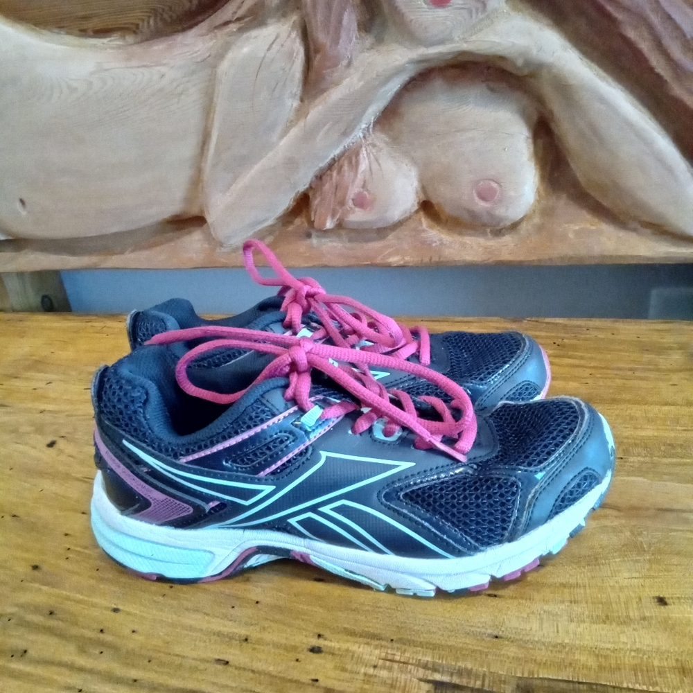 Reebok Quick Chase Size 7 Blue and Pink Running Sneakers - Picture 4 of 15
